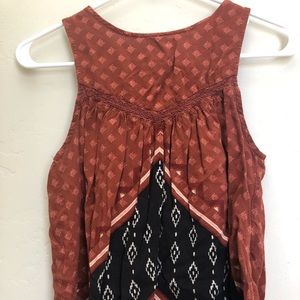 Patterned tanks with open back